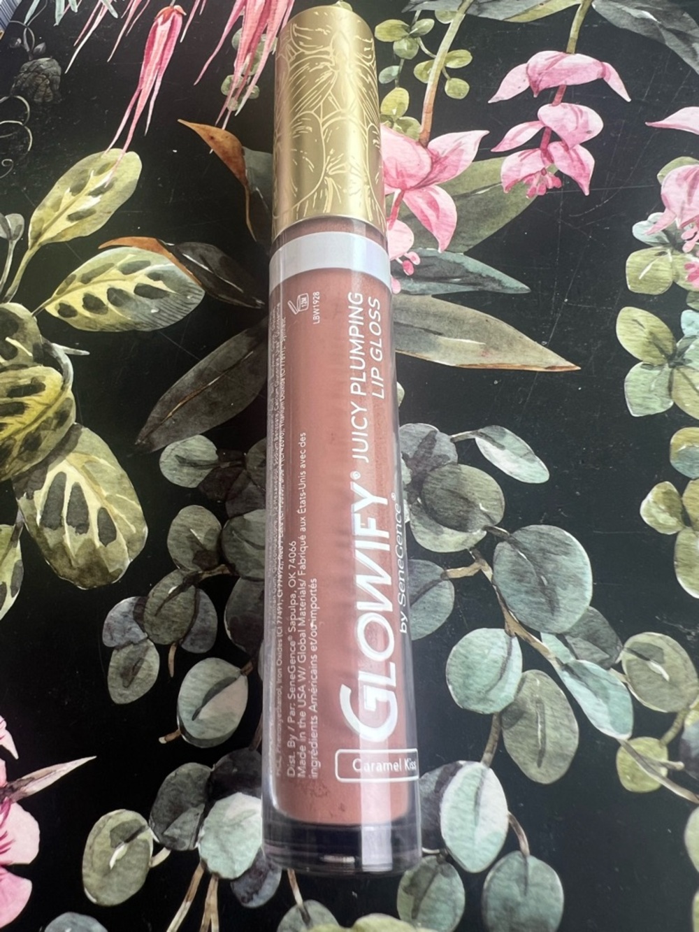 Glowify Plumping Lipgloss in Caramel Kiss New and Sealed!